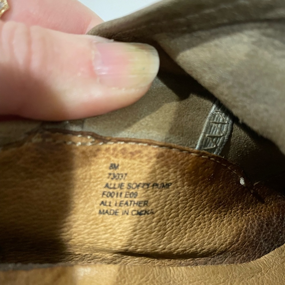 FRYE 8 Allie Softy Pump sage-gray heels booties - Picture 7 of 9